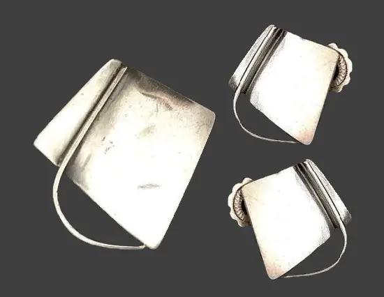 Lore Garrick modernist silver jewelry