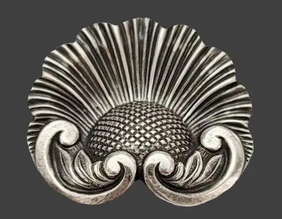 Clam shell feather textured sterling