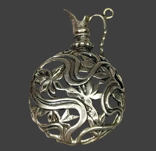 Filigree plant pattern jug sterling silver pendant