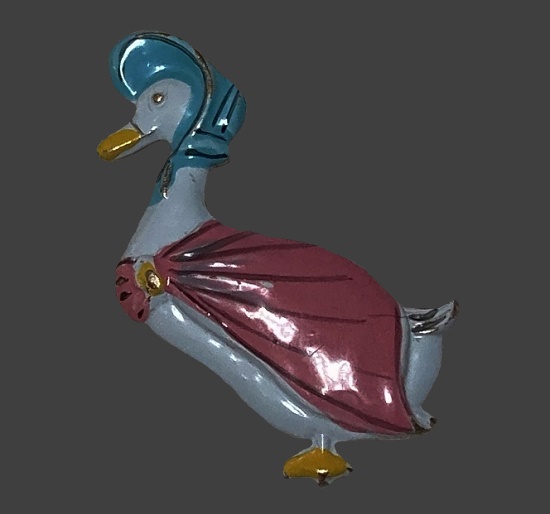 Jemima Puddleduck Hand-painted enameled Pin. 1990. Made in Korea