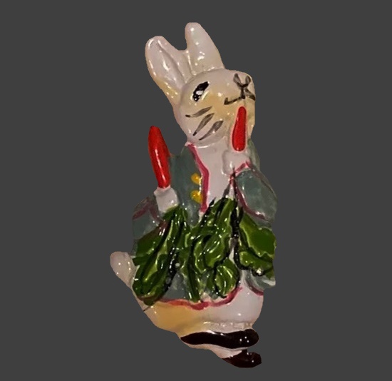Peter Rabbit pin. 1976