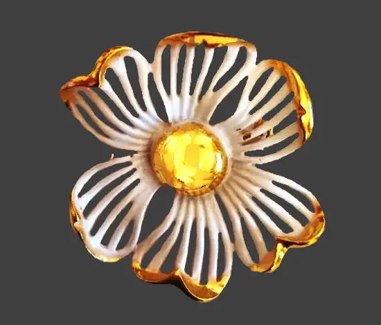 Openwork white flower gold tone enameled brooch pin